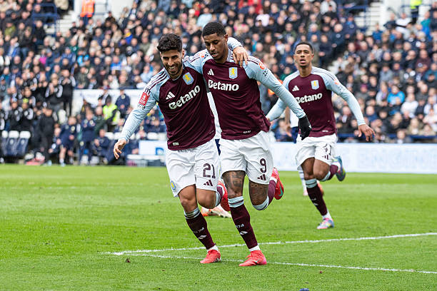 球俱乐部内 球俱乐部内